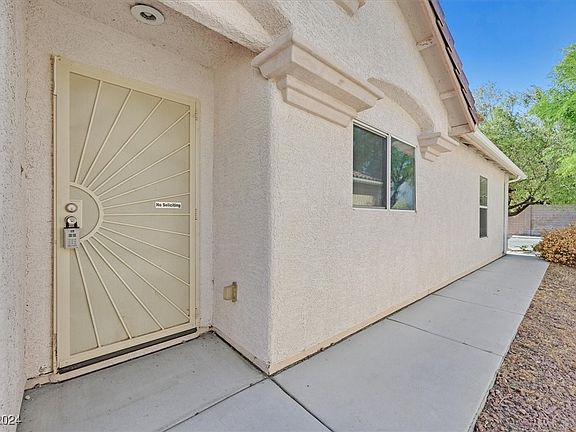 2nd image of 8524 Bighorn River St