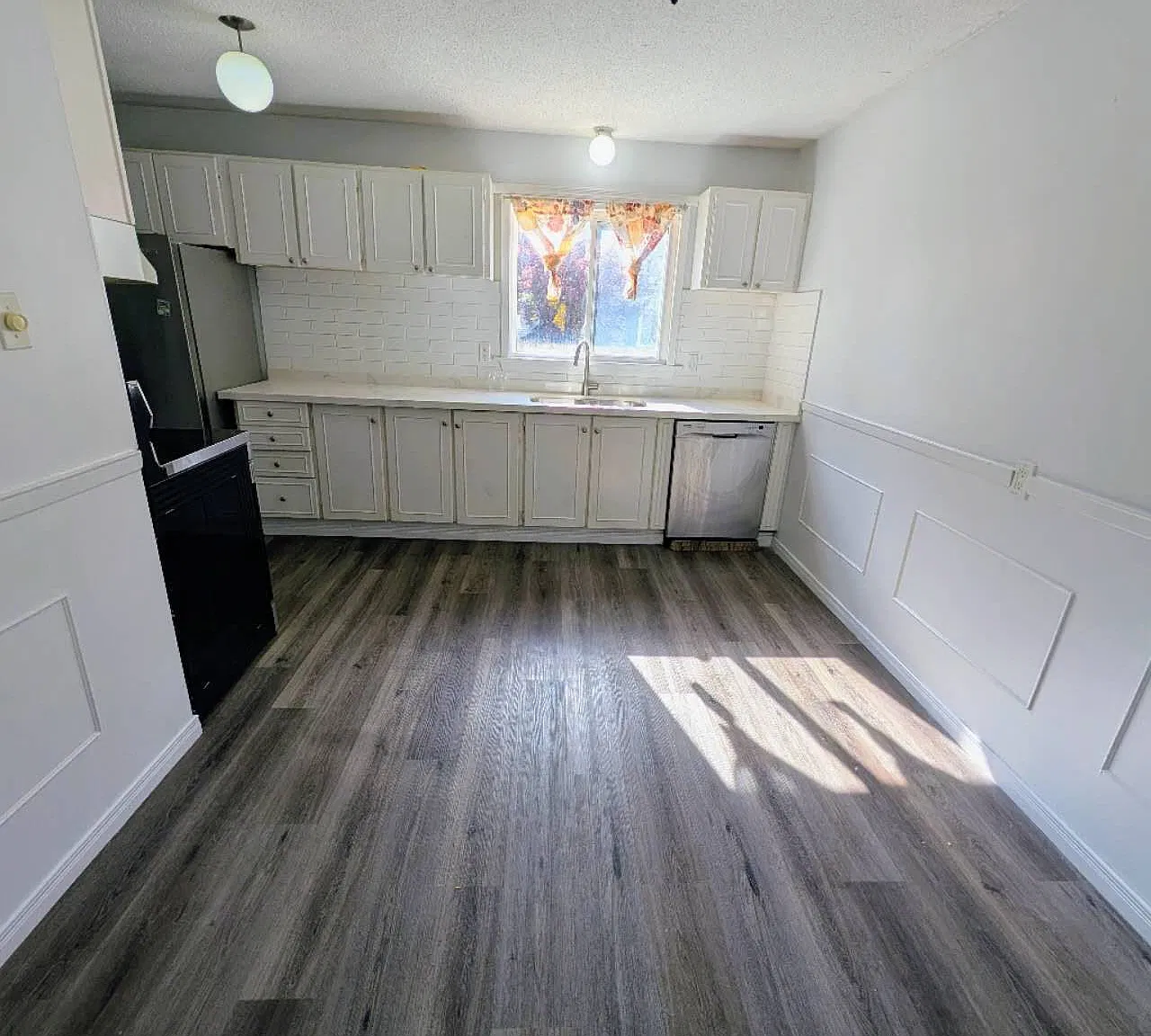 4 bed, $2,150 — Photo 3
