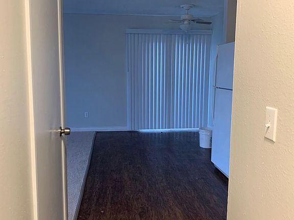 2nd image of 1910 1st St APT 2