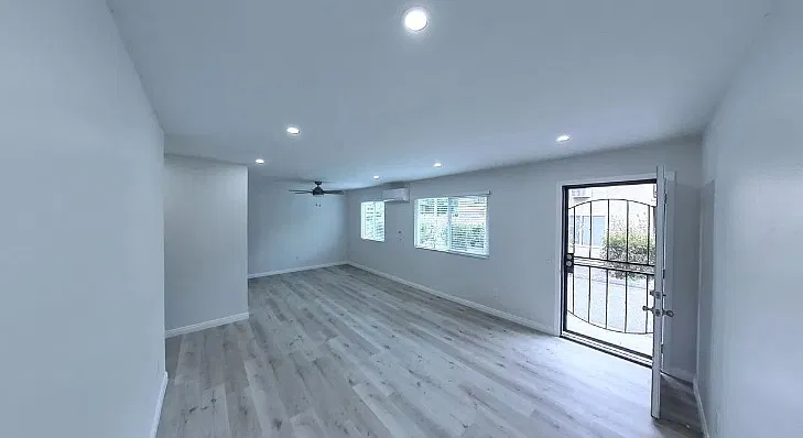 BS - 12705 Laurel Street
