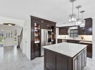 7615 Fernbrook Ln, Houston, TX 77070