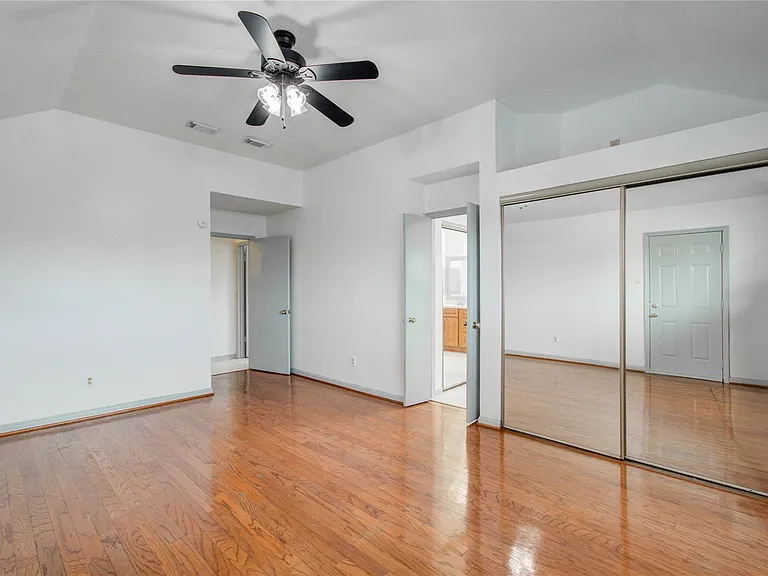 2538 Knights Cir — Photo 29