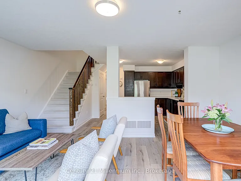 37 Silver Glen Blvd — Photo 14