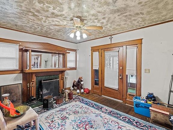 3rd image of 3410 S Benton Ave