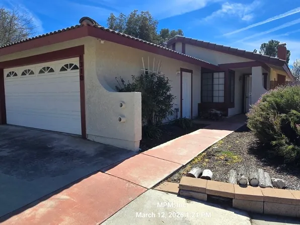 1310 White Clover Ln, Paso Robles, CA 93446