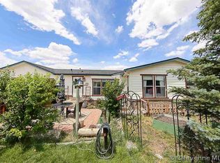 1136 Saint James Rd, Cheyenne, WY 82009