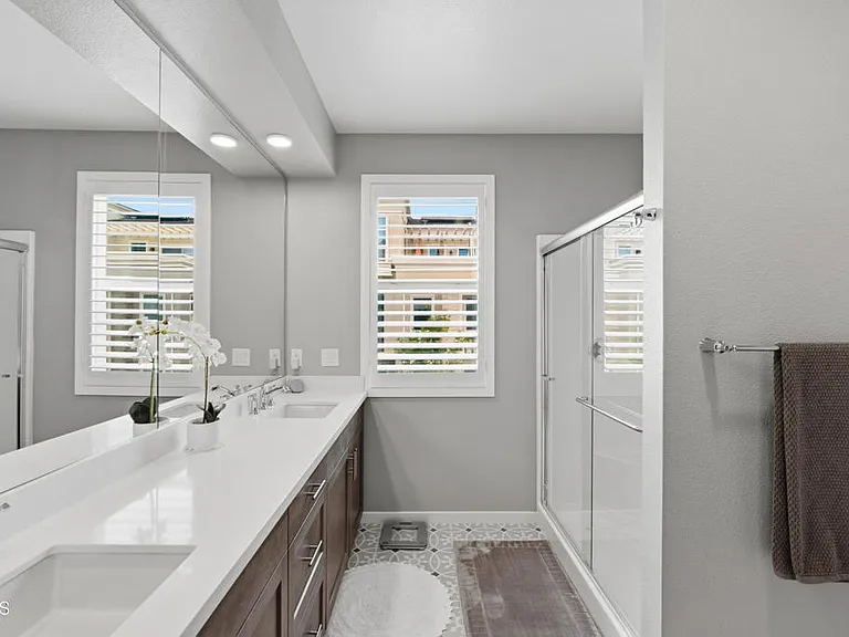 643 Winchester Dr — Photo 28