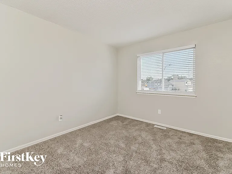 942 Square Dance Ln — Photo 12