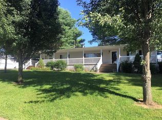 53 Lawless Ln, Jamestown, KY 42629