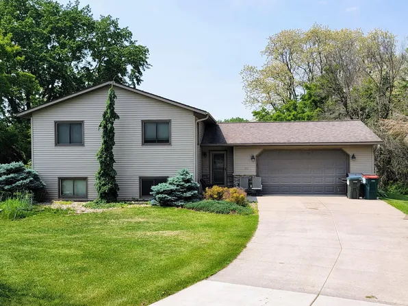 415 6th St SW, Oronoco, MN 55960