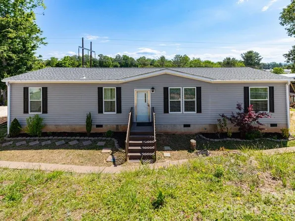 84 Hazelwood Rd, Asheville, NC 28806