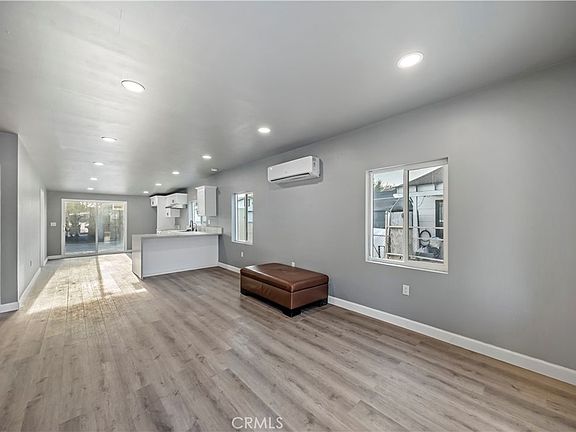 5th image of 7912 Alix Ave