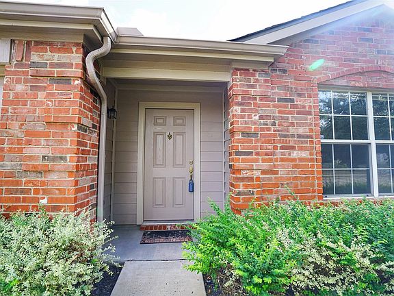2nd image of 2204 Eagle Mountain Dr