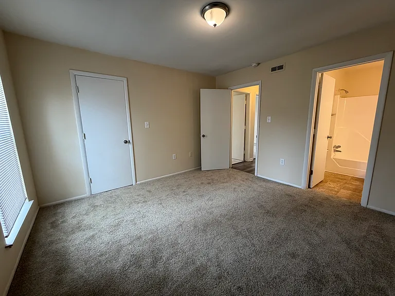 Forestbrook Apartments — Photo 21