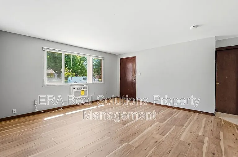 881 Kingsford Rd #A — Photo 12