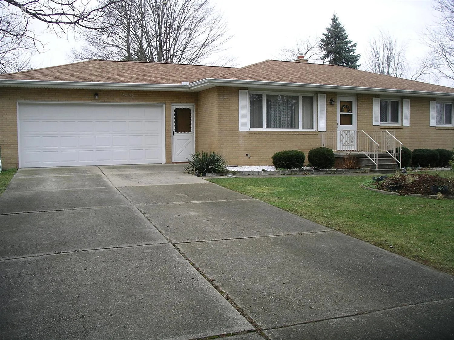 2480 Tandy Dr photo 1