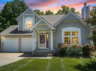 6503 NW Sioux Ct, Parkville, MO 64152