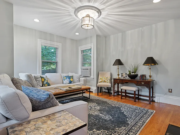 13 Saint James St #1 — Photo 1