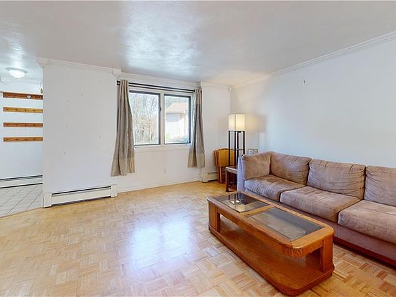 5th image of 500 E Greenwich Ave APT 106