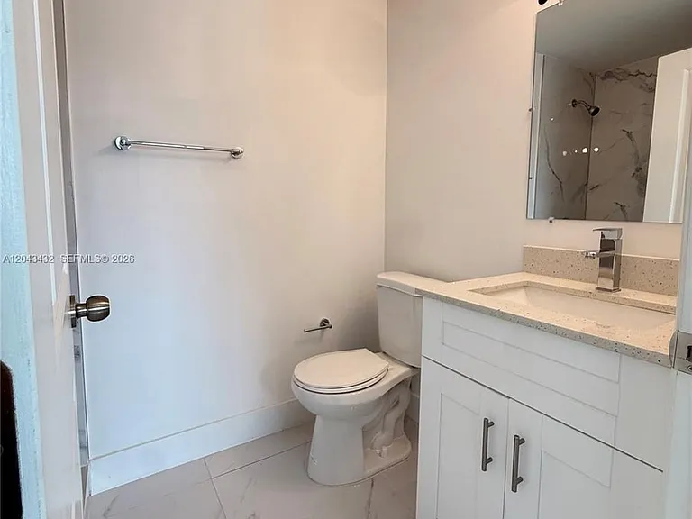 450 Beacom Blvd #A — Photo 10