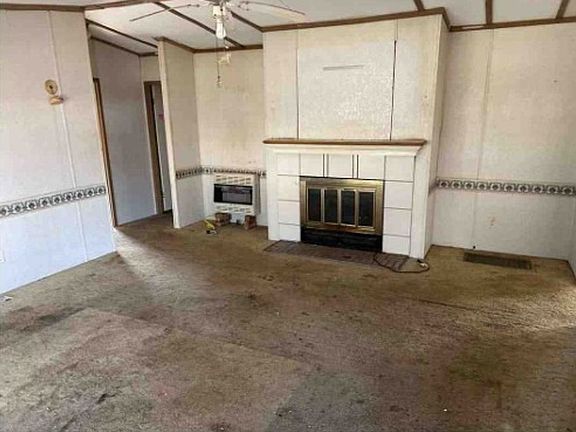 Additional Living Room