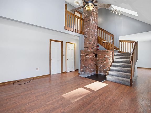 3rd image of 419 Flaghole Road