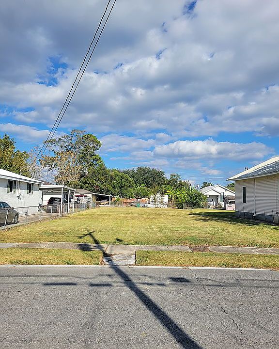 1st image of 1010 4th St