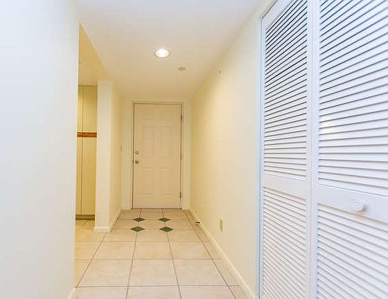 3rd image of 335 Oak Harbour Dr #335