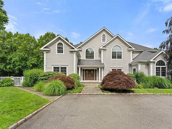 2nd image of 65 Indian Wells Road