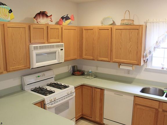 2nd image of 1328 Haven Ave APT 1