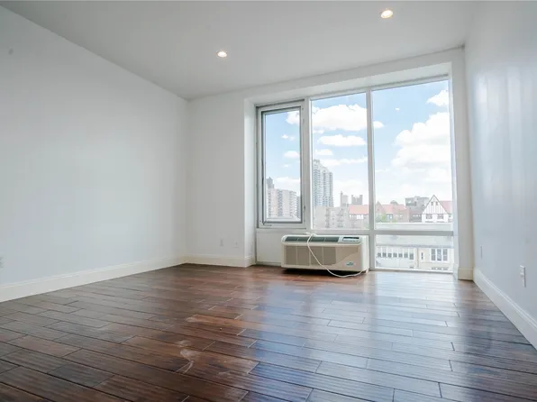 109-15 72nd Road image 3 of 7