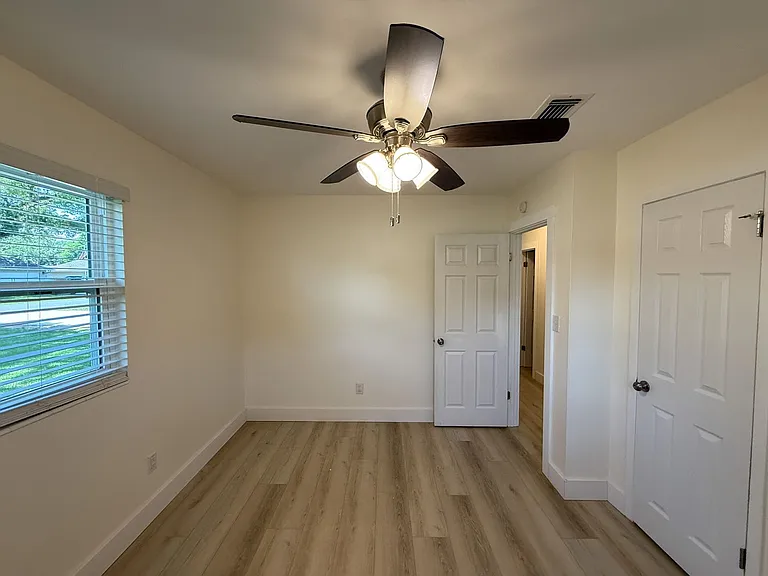 1501 Croquet Dr — Photo 10
