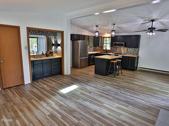 5th image of 111 Ledgeview Dr