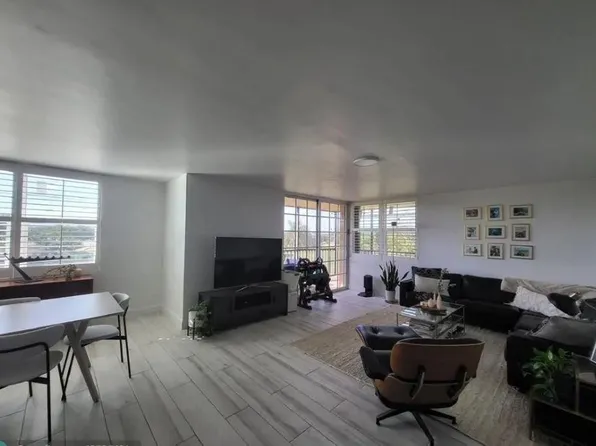 3800 N Hills Drive #416, Hollywood, FL 33021