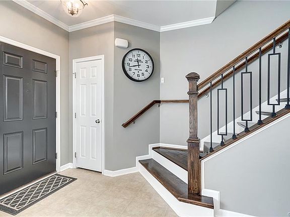 4th image of 822 Sweet Tessa Dr