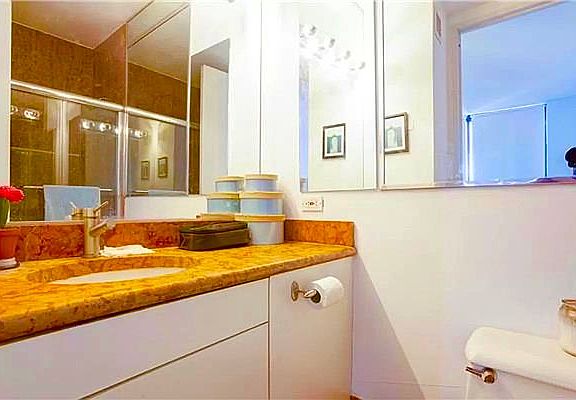 4th image of 300 E 93rd St APT 20D