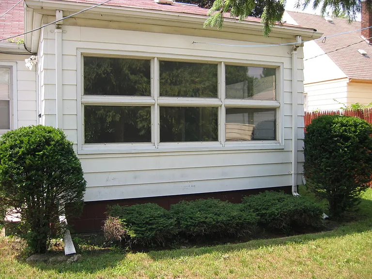 23080 Rensselaer St — Photo 30
