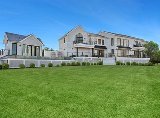 102 Dune Rd, Westhampton Beach, NY 11978