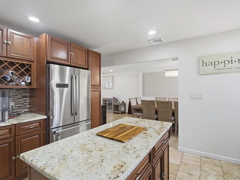263 Oyster Bay Rd — Photo 13