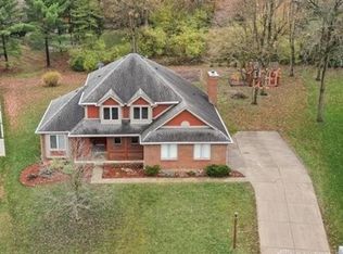 2168 Belleville Ln, Dayton, OH 45459