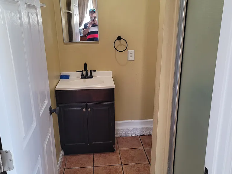 12877 1/2 Glenoaks Blvd #A — Photo 5
