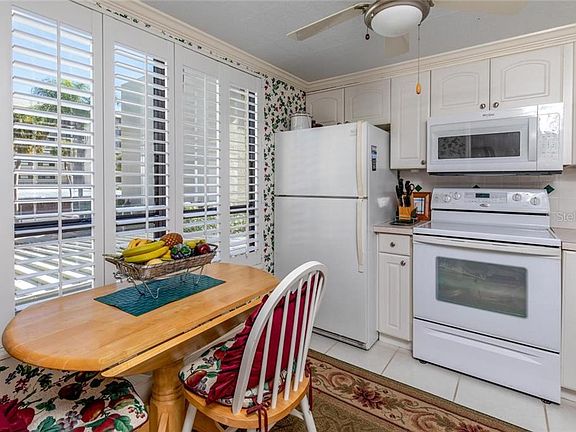 3rd image of 2614 Cove Cay Dr Unit 201