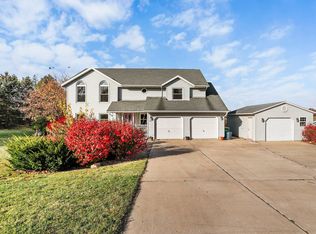 5901 Lochinvars Trl, Marshall, WI 53559