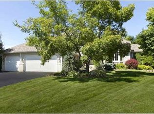 16585 Lake Ridge Dr, Maple Grove, MN 55311