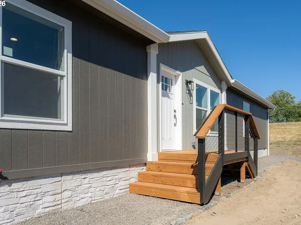 1506 River Rd, Longview, WA 98632