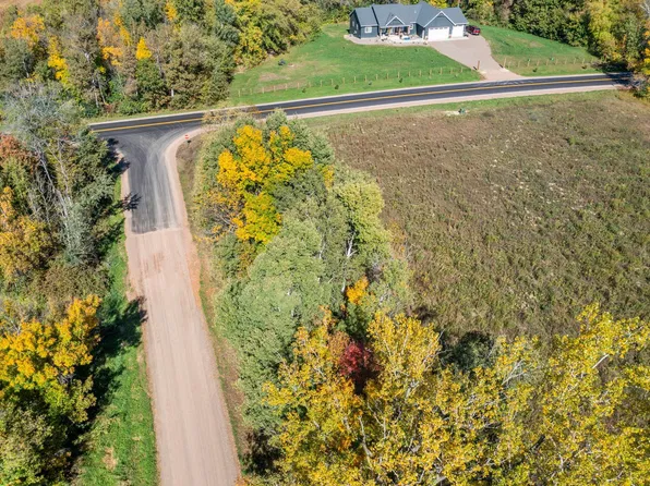 2 328th Ave NE, Cambridge, MN 55008