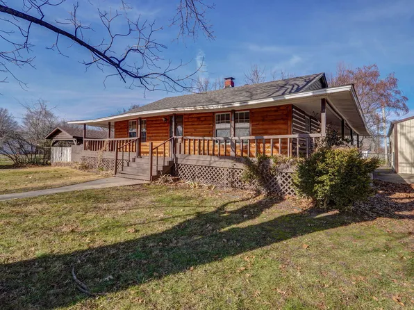 129 W High Street, Aurora, MO 65605