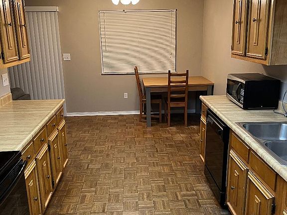 5th image of 8340 Garnet Dr