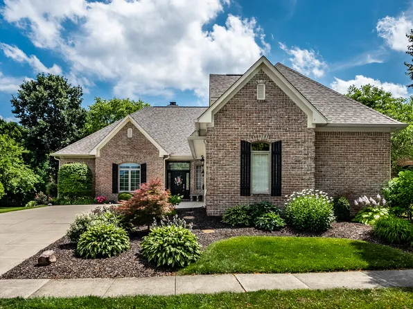 451 Burlington Ln, Carmel, IN 46032