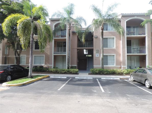 12166 Saint Andrews Pl APT 204
